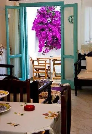 Seaside Retreats - Serenity By The Pool